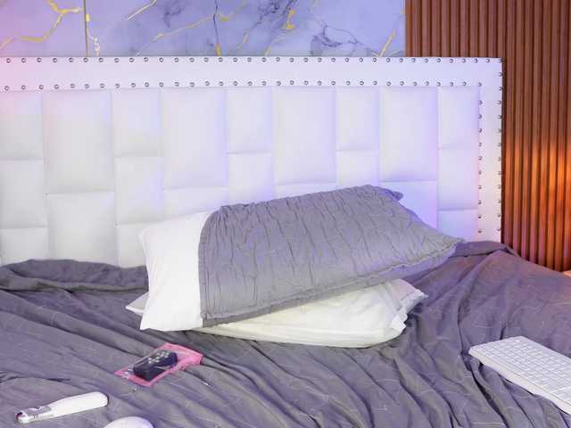 Indiancutiie live cam on BongaCams