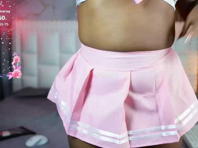 Indiancutiie live cam on BongaCams