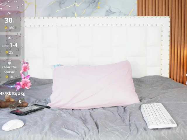 Indiancutiie live cam on BongaCams