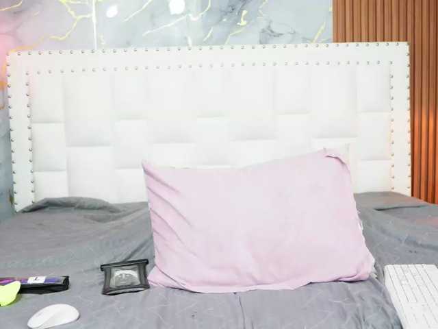 Indiancutiie live cam on BongaCams