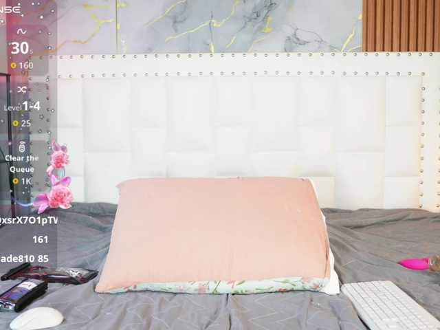 Indiancutiie live cam on BongaCams