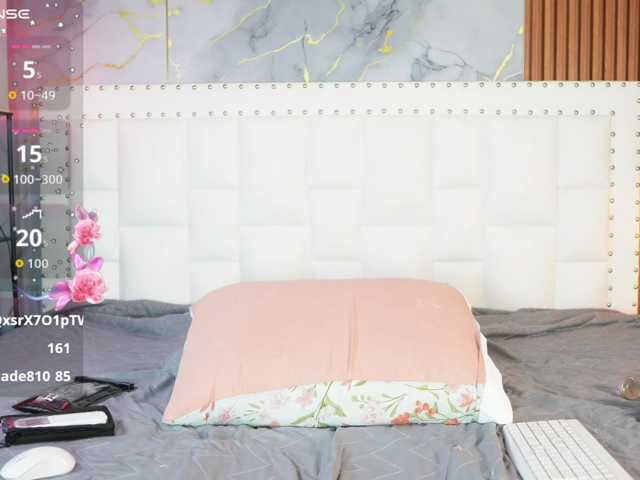Indiancutiie live cam on BongaCams