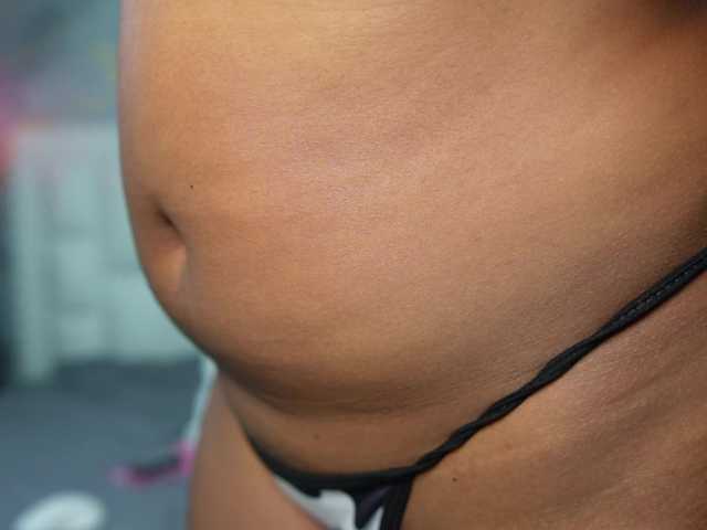 Indiancutiie live cam on BongaCams