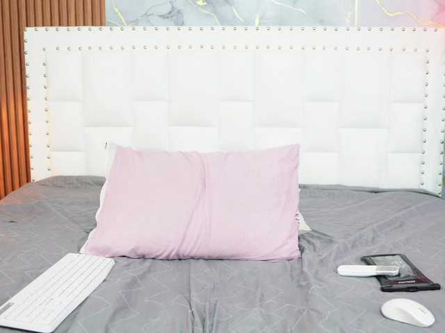Indiancutiie live cam on BongaCams