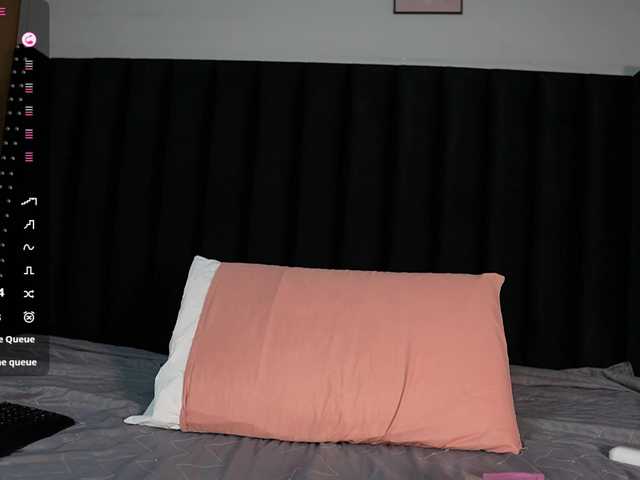 Indiancutiie live cam on BongaCams