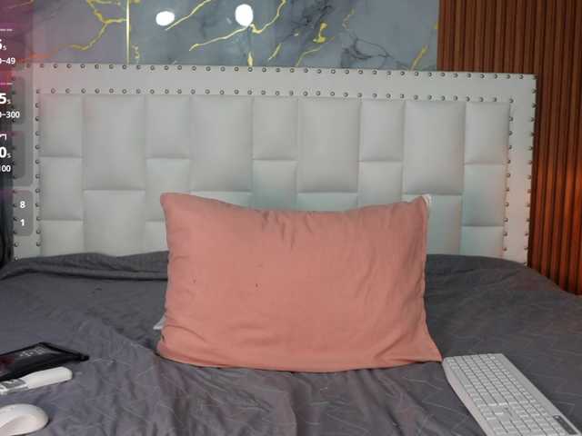 Indiancutiie live cam on BongaCams