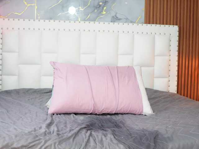 Indiancutiie live cam on BongaCams