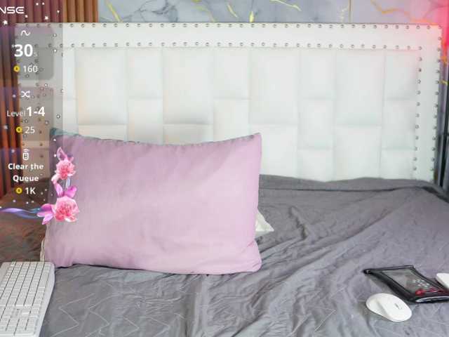 Indiancutiie live cam on BongaCams