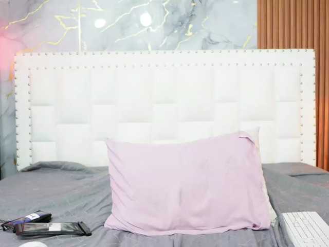 Indiancutiie live cam on BongaCams