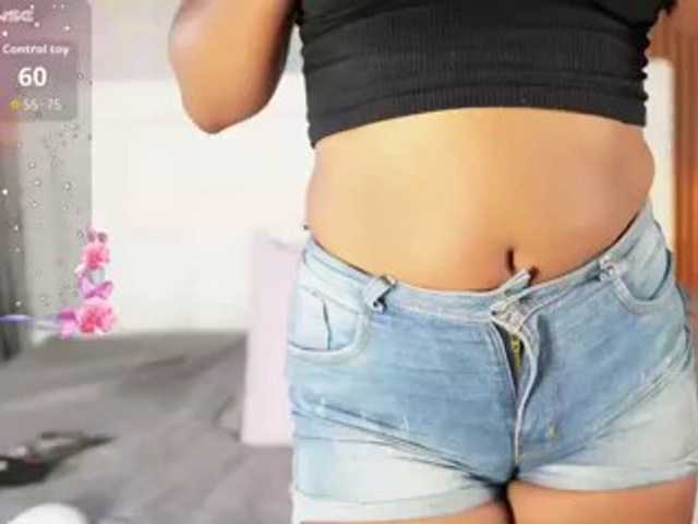 Indiancutiie live cam on BongaCams