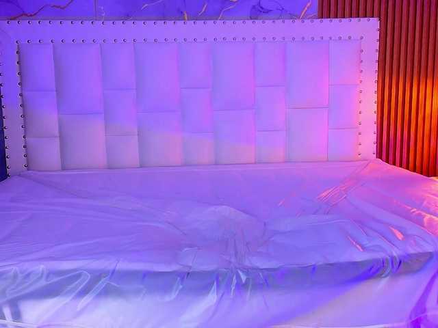 Indiancutiie's BongaCams show and profile