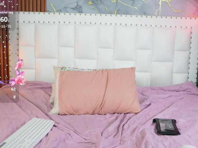 Indiancutiie live cam on BongaCams