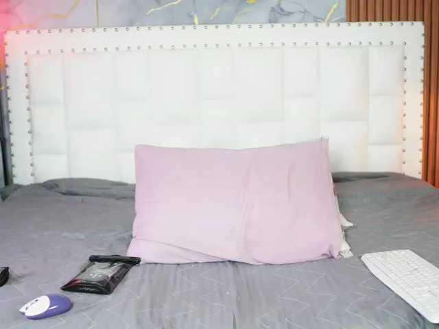 Indiancutiie live cam on BongaCams