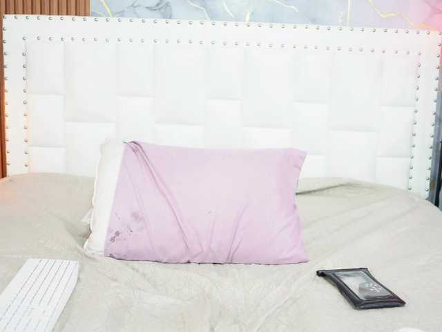 Indiancutiie live cam on BongaCams