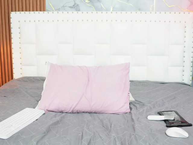 Indiancutiie live cam on BongaCams