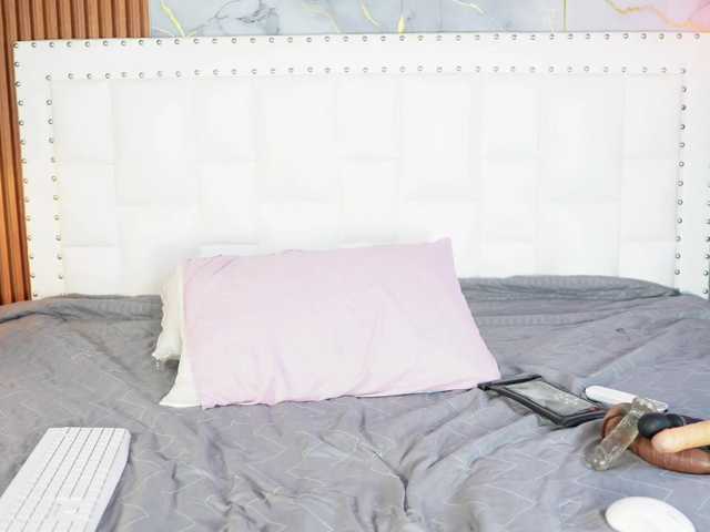 Indiancutiie live cam on BongaCams