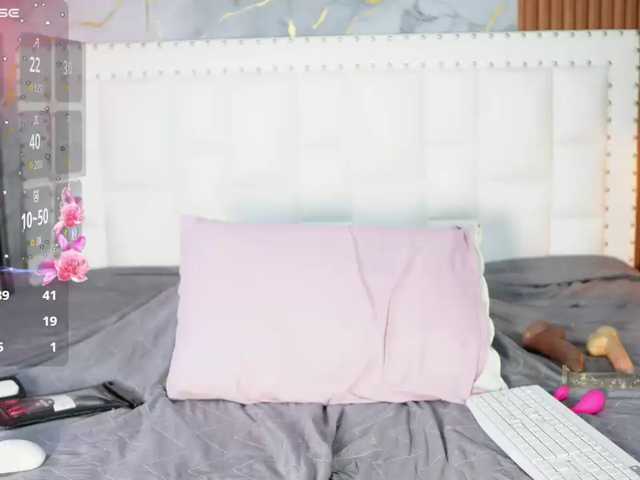 Indiancutiie live cam on BongaCams