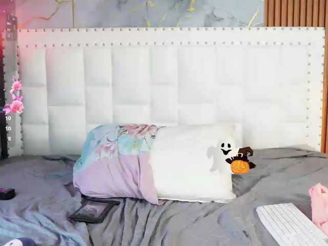 Indiancutiie live cam on BongaCams