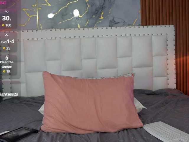 Indiancutiie live cam on BongaCams
