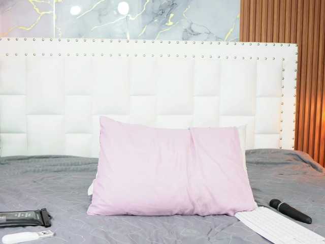 Indiancutiie live cam on BongaCams