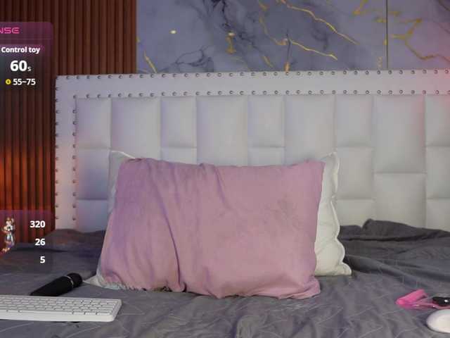 Indiancutiie live cam on BongaCams
