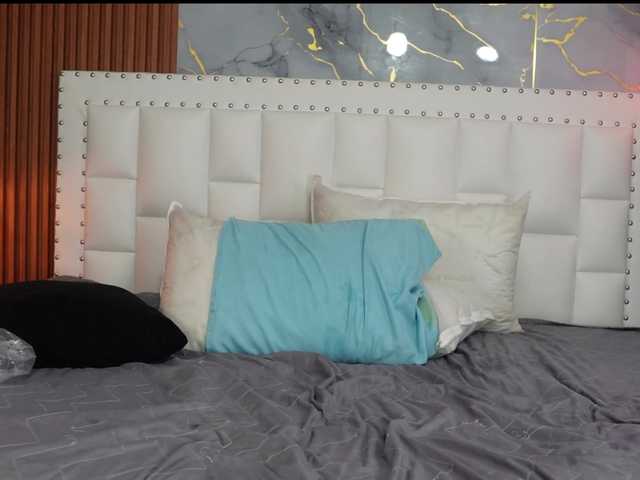 Indiancutiie live cam on BongaCams