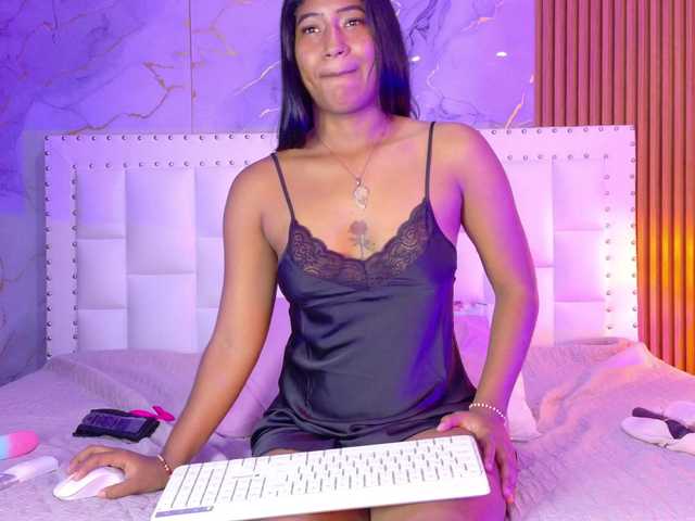 Indiancutiie's BongaCams show and profile