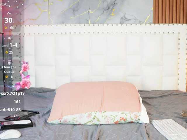 Indiancutiie live cam on BongaCams