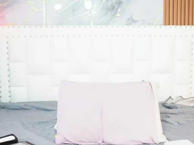 Indiancutiie live cam on BongaCams
