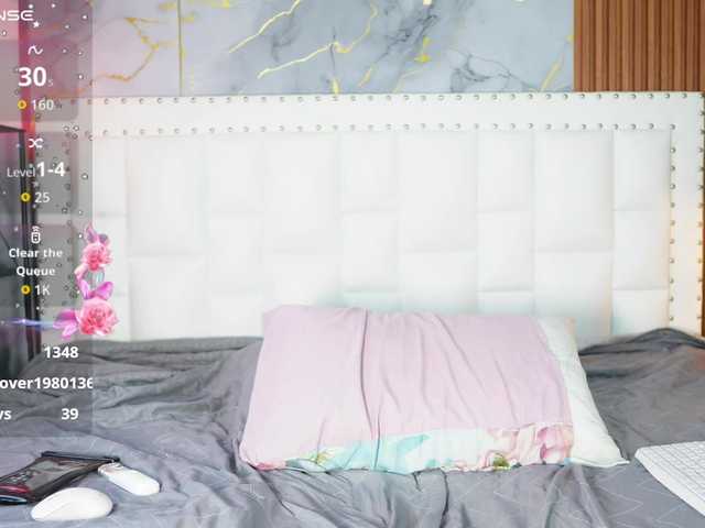 Indiancutiie live cam on BongaCams