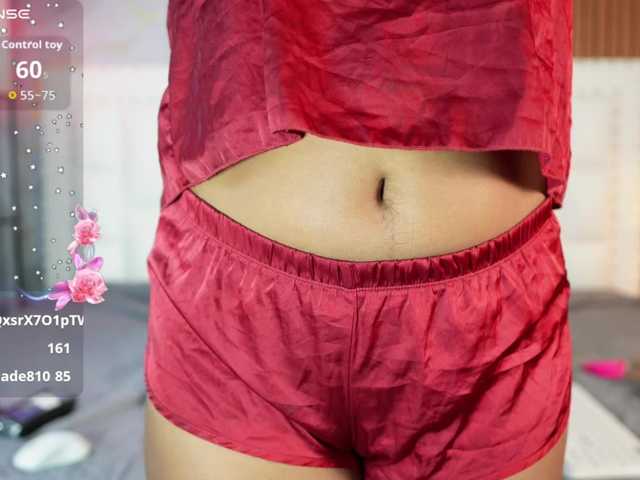Indiancutiie live cam on BongaCams