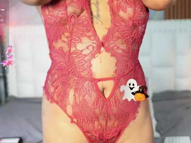 Indiancutiie live cam on BongaCams