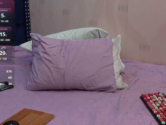 Indiancutiie live cam on BongaCams