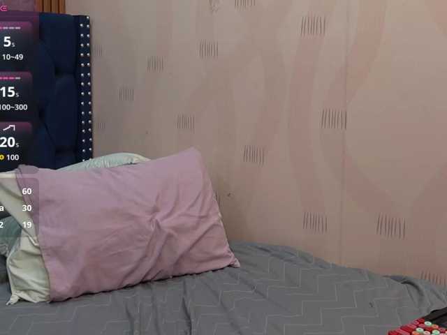 Indiancutiie live cam on BongaCams