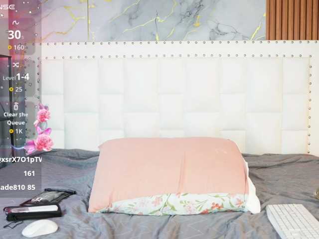 Indiancutiie live cam on BongaCams