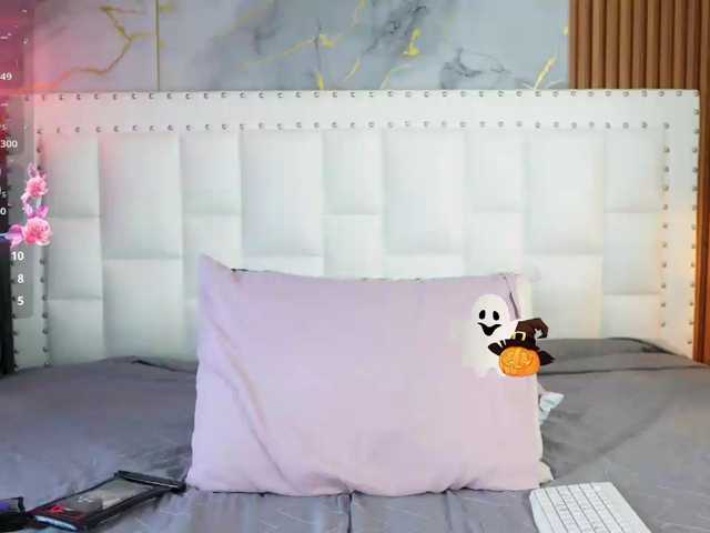 Indiancutiie live cam on BongaCams