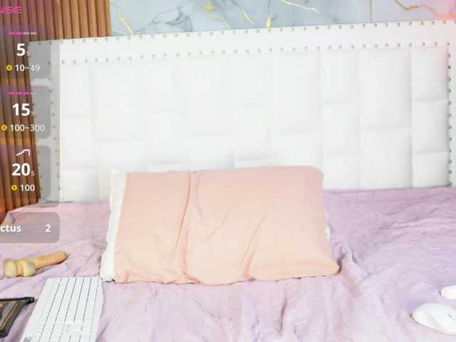 Indiancutiie live cam on BongaCams