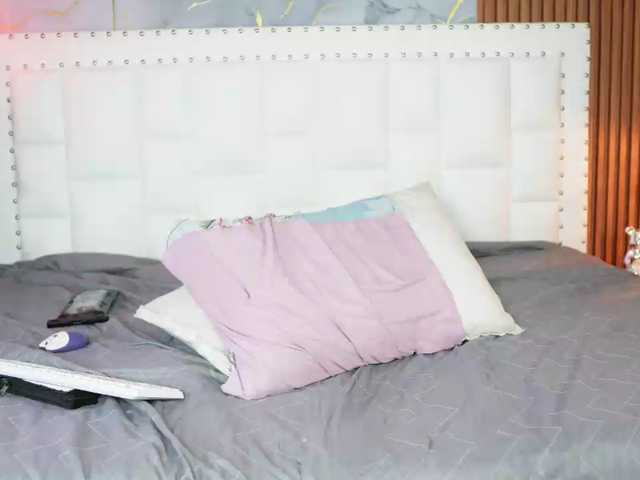 Indiancutiie live cam on BongaCams
