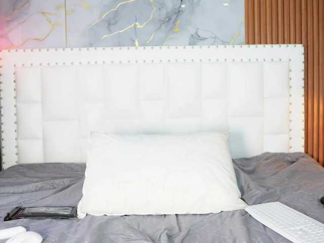 Indiancutiie live cam on BongaCams