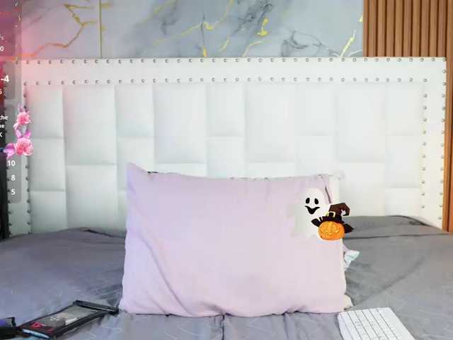 Indiancutiie live cam on BongaCams