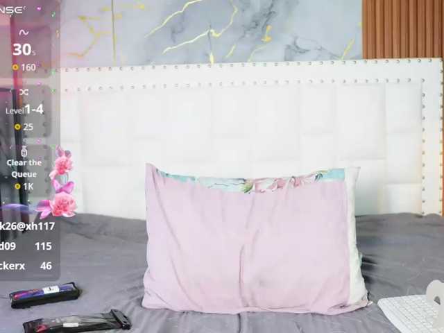 Indiancutiie live cam on BongaCams