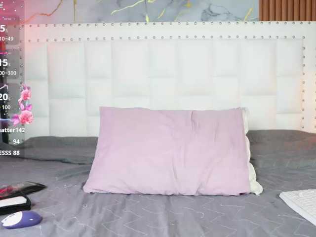 Indiancutiie live cam on BongaCams