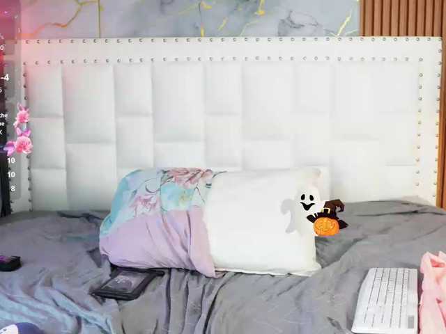 Indiancutiie live cam on BongaCams