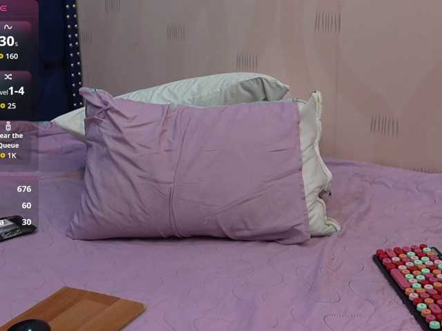 Indiancutiie live cam on BongaCams