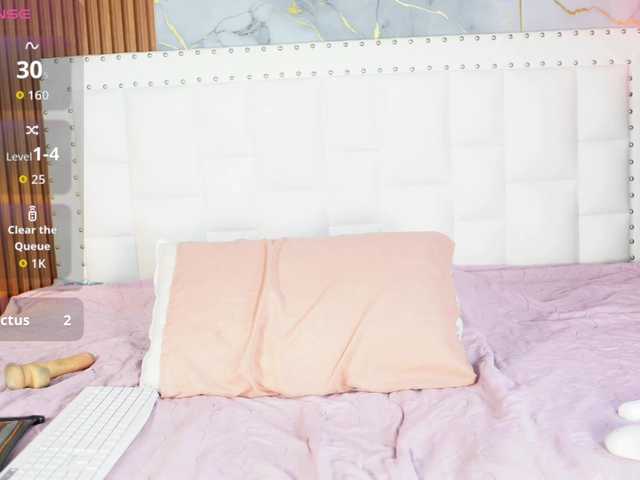 Indiancutiie live cam on BongaCams