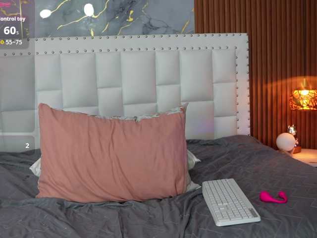 Indiancutiie live cam on BongaCams