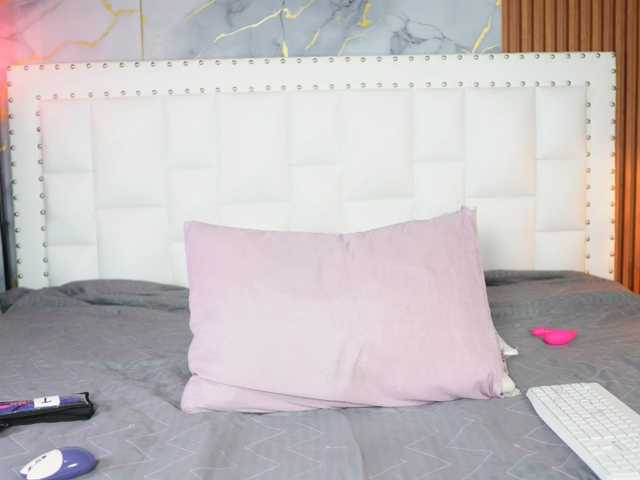 Indiancutiie live cam on BongaCams