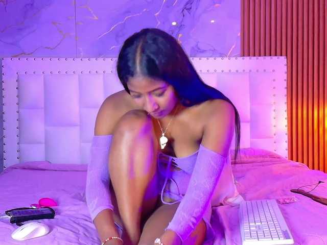 Indiancutiie's BongaCams show and profile