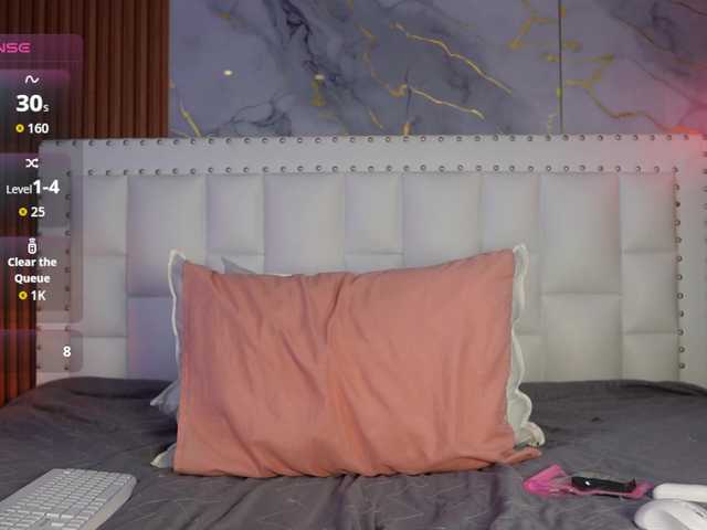 Indiancutiie live cam on BongaCams