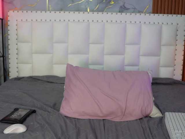 Indiancutiie live cam on BongaCams